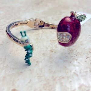 Betsey Johnson Teacher’s Apple Worm Bracelet NEW